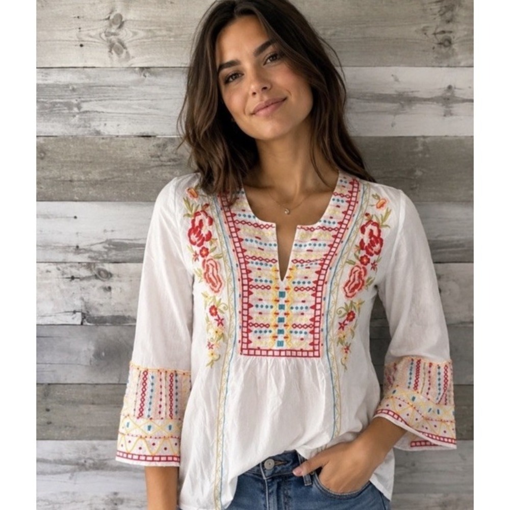 BeachLunchLounge Floral Embroidered Blouse S • Peasant Whimsical Cottagecore EUC